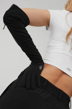 Sleek City Gloves - Black -ALO ACTIVEWEAR SALE A0184W 01 b1 s1 a3 1 m89