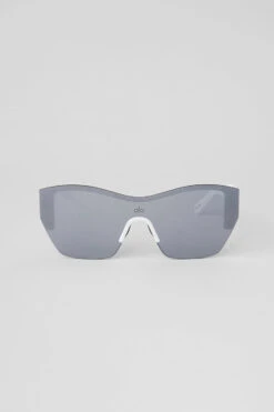 Stunner Sunglasses - Gunmetal/White