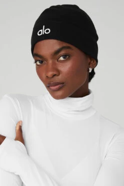 Performance Fleece Beanie - Black 10 Performance Fleece Beanie - Black -ALO ACTIVEWEAR SALE A0424U 01 b1 s1 a1 1 m100