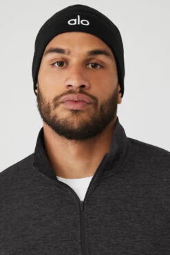 Performance Fleece Beanie - Black 12 Performance Fleece Beanie - Black -ALO ACTIVEWEAR SALE A0424U 01 b1 s1 a5 1 m130