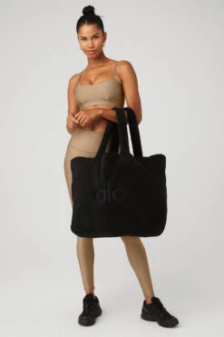Foxy Sherpa Tote - Black -ALO ACTIVEWEAR SALE A0466U 01 b1 s1 a1 1 m18