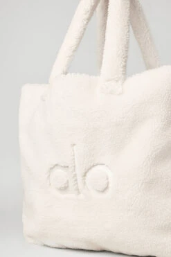 Foxy Sherpa Tote - Ivory 9 Foxy Sherpa Tote - Ivory -ALO ACTIVEWEAR SALE A0466U 03299 b1 a4 1