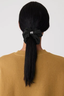 Bead It Oversized Scrunchie - Black -ALO ACTIVEWEAR SALE A0494U 01 b1 a2 m18