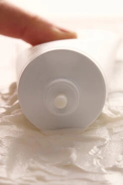 Restorative Hand Cream 8 Restorative Hand Cream -ALO ACTIVEWEAR SALE B2013F 0001 b1 a3