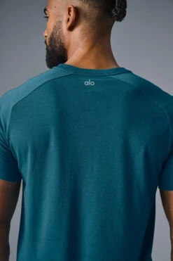 Triumph Raglan Tee - Oceanic Teal -ALO ACTIVEWEAR SALE M1133R 05445 b1 s1 a3 1 m93