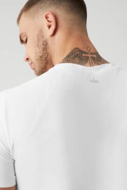 Idol Performance Tee - White -ALO ACTIVEWEAR SALE M1179R 00 b1 s3 a4 1 m108