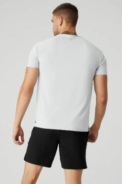 Idol Performance Tee - Titanium 9 Idol Performance Tee - Titanium -ALO ACTIVEWEAR SALE M1179R 01320 b1 s3 a3 1 m108