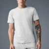 Conquer Reform Crewneck Short Sleeve - Athletic Heather Grey -ALO ACTIVEWEAR SALE M1205R 02910 b1 s1 a1 1 m214