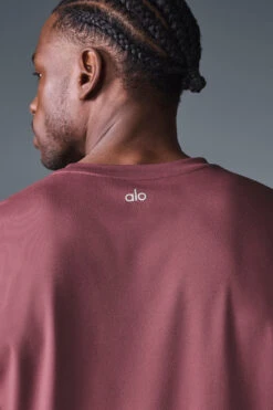 Conquer Reform Crewneck Short Sleeve - Burgundy Truffle 9 Conquer Reform Crewneck Short Sleeve - Burgundy Truffle -ALO ACTIVEWEAR SALE M1205R 05815 b1 s1 a3 1 m221