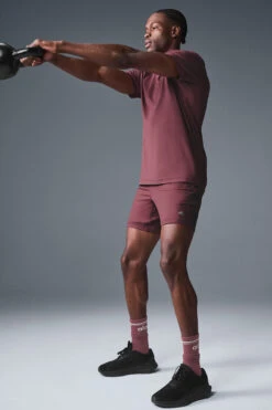 Conquer Reform Crewneck Short Sleeve - Burgundy Truffle 10 Conquer Reform Crewneck Short Sleeve - Burgundy Truffle -ALO ACTIVEWEAR SALE M1205R 05815 b1 s1 a4 1 m221