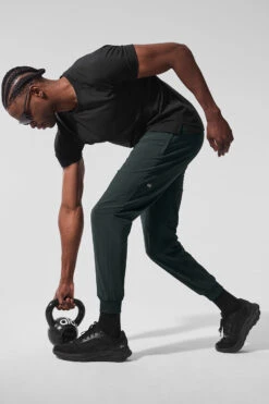 Alo Vapor Crewneck Short Sleeve - Black -ALO ACTIVEWEAR SALE M1228R 01 b1 s1 a5 1 m221