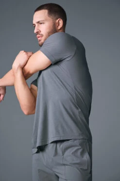 Triumph Tee - Steel Grey 9 Triumph Tee - Steel Grey -ALO ACTIVEWEAR SALE M1257R 05541 b1 s1 a4 1 m226