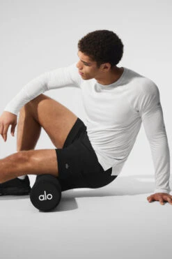 Triumph Long Sleeve Tee - White -ALO ACTIVEWEAR SALE M3079R 00 b1 s1 a3 1 m198