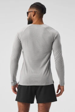 Triumph Long Sleeve Tee - Athletic Heather Grey -ALO ACTIVEWEAR SALE M3079R 02910 b1 s1 a2 1 m93