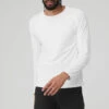 Idol Long Sleeve Performance Tee - White 2 Idol Long Sleeve Performance Tee - White -ALO ACTIVEWEAR SALE M3123R 00 b1 s3 a1 1 m92