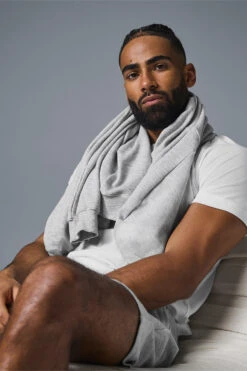 Micro Waffle Fast Break Hoodie - Athletic Heather Grey 13 Micro Waffle Fast Break Hoodie - Athletic Heather Grey -ALO ACTIVEWEAR SALE M3164R 02910 b1 s3 a6 1 m93