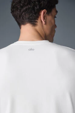 Conquer Reform Crewneck Long Sleeve - White 9 Conquer Reform Crewneck Long Sleeve - White -ALO ACTIVEWEAR SALE M3181R 00 b1 s1 a4 1 m214