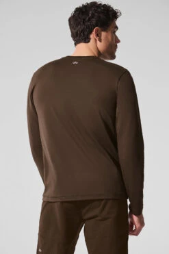 Conquer Reform Crewneck Long Sleeve - Espresso -ALO ACTIVEWEAR SALE M3181R 04064 b1 s1 a2 1 m214