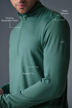 Conquer 1/4 Zip Reform Long Sleeve - Winter Ivy -ALO ACTIVEWEAR SALE M3193R 05819 b1 s1 ai 1 m180