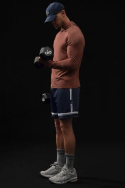 Conquer Reform Long Sleeve With Hood - Chestnut 9 Conquer Reform Long Sleeve With Hood - Chestnut -ALO ACTIVEWEAR SALE M3199R 03500 b1 s1 a3 1 m180