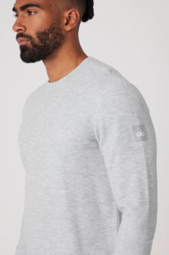 Micro Waffle Fast Break Long Sleeve Tee - Athletic Heather Grey 9 Micro Waffle Fast Break Long Sleeve Tee - Athletic Heather Grey -ALO ACTIVEWEAR SALE M3200R 02910 b1 s3 a4 1 m93