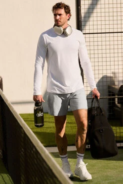 Alo Vapor Crewneck Long Sleeve - White 13 Alo Vapor Crewneck Long Sleeve - White -ALO ACTIVEWEAR SALE M3266R 00 b2 s1 a1 1 m232