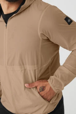 Repeat Running Jacket - Gravel 9 Repeat Running Jacket - Gravel -ALO ACTIVEWEAR SALE M4111R 01347 b1 s3 a4 1 m130