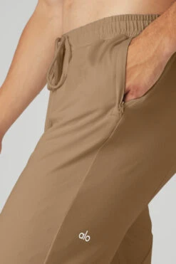 Conquer Revitalize Pant - Gravel 10 Conquer Revitalize Pant - Gravel -ALO ACTIVEWEAR SALE M5070R 01347 b1 s3 a4 1 m108