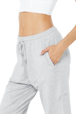 Conquer Revitalize Pant - Athletic Heather Grey 9 Conquer Revitalize Pant - Athletic Heather Grey -ALO ACTIVEWEAR SALE M5070R 02910 b1 s1 a3 1 m78