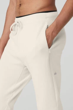 The Triumph Sweatpant - Bone 9 The Triumph Sweatpant - Bone -ALO ACTIVEWEAR SALE M5079R 03040 b1 s3 a4 1 m93