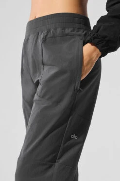 Co-Op Pant - Anthracite -ALO ACTIVEWEAR SALE M5084R 02125 b1 s1 a4 1 m206