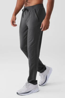 Conquer Pulse Pant - Anthracite 9 Conquer Pulse Pant - Anthracite -ALO ACTIVEWEAR SALE M5137R 02125 b1 s3 a3 1 m93