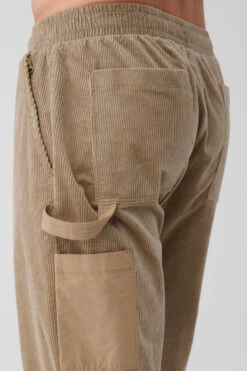 Corduroy District Sweatpant - Gravel 10 Corduroy District Sweatpant - Gravel -ALO ACTIVEWEAR SALE M5139R 01347 b1 s3 a4 1 m108