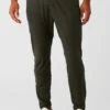 Conquer React Performance Pant - Stealth Green 1 Conquer React Performance Pant - Stealth Green -ALO ACTIVEWEAR SALE M5142R 04672 b1 s3 a1 1 m93