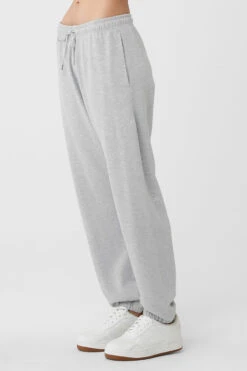 Chill Sweatpant - Athletic Heather Grey 8 Chill Sweatpant - Athletic Heather Grey -ALO ACTIVEWEAR SALE M5151R 02910 b1 s1 a2 1 m54 cdf8f60c 5049 4187 9a7e 54813bbfb230