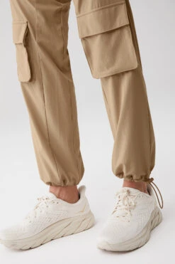 Cargo Venture Pant - Gravel -ALO ACTIVEWEAR SALE M5165R 01347 b1 s3 a5 1 m108