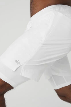 7" Unity 2-In-1 Short - White/White -ALO ACTIVEWEAR SALE M6060R 0000 b1 s3 a4 1 m93