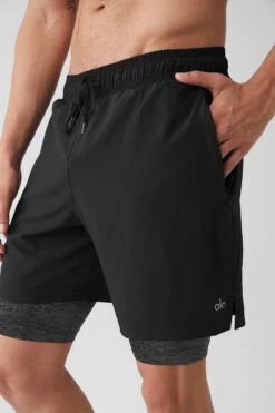 7" Unity 2-In-1 Short - Black/Dark Grey Marl 9 7" Unity 2-In-1 Short - Black/Dark Grey Marl -ALO ACTIVEWEAR SALE M6060R 02725 b1 s3 a4 1 m108