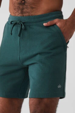 Chill Short - Midnight Green -ALO ACTIVEWEAR SALE M6082R 04570 b1 s3 a4 1 m93