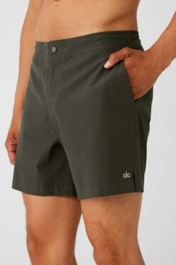 7'' Sport Short - Stealth Green -ALO ACTIVEWEAR SALE M6106R 04672 b1 s3 a3 1 m154