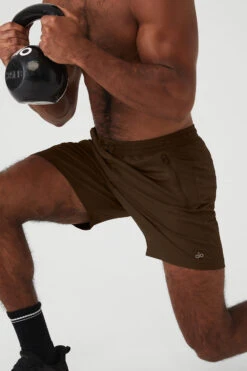 Conquer Reform Short - Espresso -ALO ACTIVEWEAR SALE M6107R 04064 b1 s3 a5 1 m93