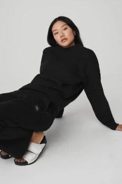 Renown Heavy Weight Crew Neck Pullover - Black -ALO ACTIVEWEAR SALE U3014R 01 b1 s1 a4 2 m54