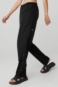 Legend Snap Pant - Black -ALO ACTIVEWEAR SALE U5009R 01 b1 s1 a2 1 m54