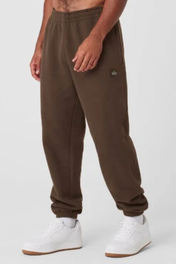 Cuffed Renown Heavy Weight Sweatpant - Espresso -ALO ACTIVEWEAR SALE U5014R 04064 b1 s3 a2 1 m93