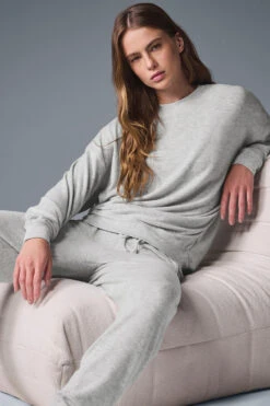Soho Pullover - Athletic Heather Grey -ALO ACTIVEWEAR SALE W3295R 02910 b1 s1 a4 1 m224