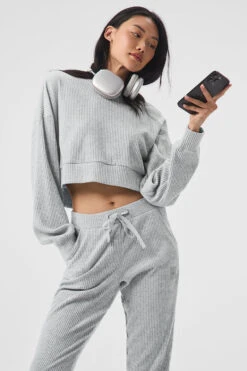 Muse Hoodie - Athletic Heather Grey -ALO ACTIVEWEAR SALE W3438R 02910 b1 s1 a3 1 m54 80342397 b0d2 40ae aeec 2d4287583bf6