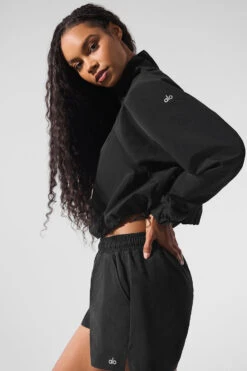 Cropped 1/4 Zip Alumni Pullover - Black 9 Cropped 1/4 Zip Alumni Pullover - Black -ALO ACTIVEWEAR SALE W3660R 01 b1 s1 a3 1 m76