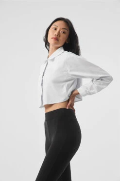 Cropped Take Me Out Button Up - White 9 Cropped Take Me Out Button Up - White -ALO ACTIVEWEAR SALE W3747R 00 b1 s1 a4 1 m54