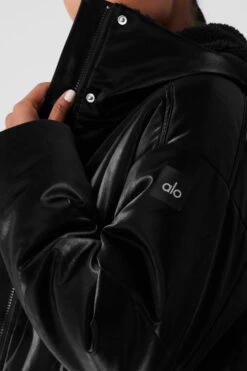 Orion Cropped Puffer - Black 10 Orion Cropped Puffer - Black -ALO ACTIVEWEAR SALE W4464R 01 b1 s1 a4 1 m18