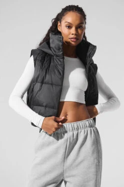 Gold Rush Puffer Vest - Black -ALO ACTIVEWEAR SALE W4469R 01 b1 s1 a3 1 m76
